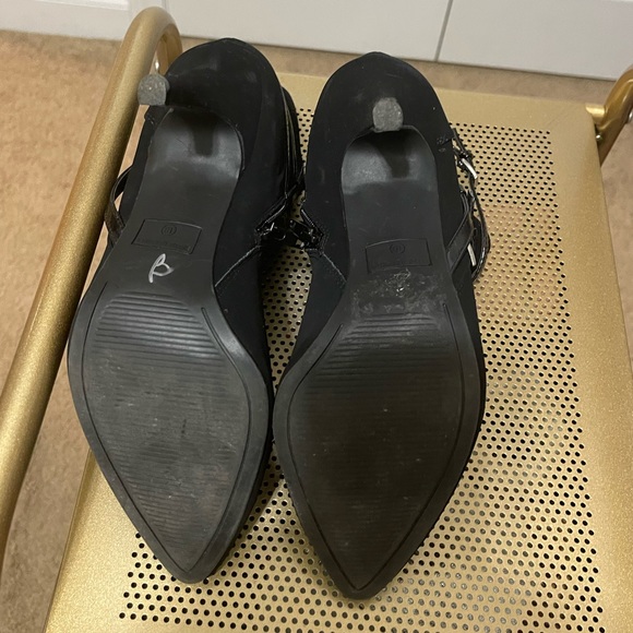 Me Too booties - Picture 2 of 4